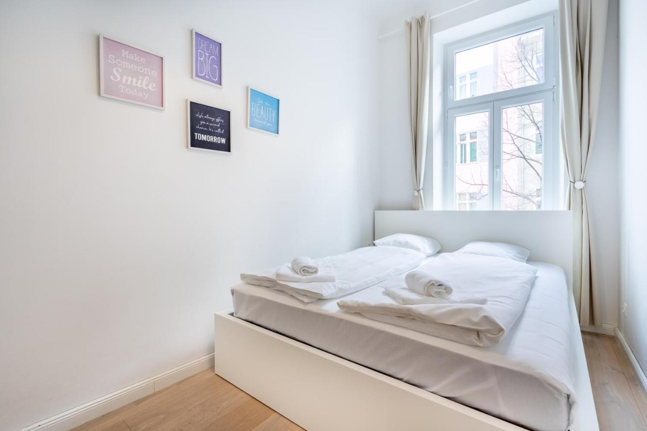Modernes Apartment Im Charmanten Cottage Viertel Wina Bagian luar foto