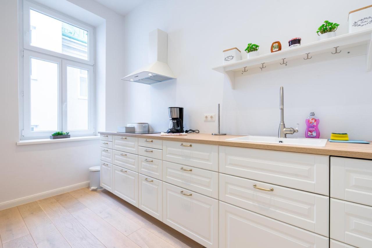 Modernes Apartment Im Charmanten Cottage Viertel Wina Bagian luar foto