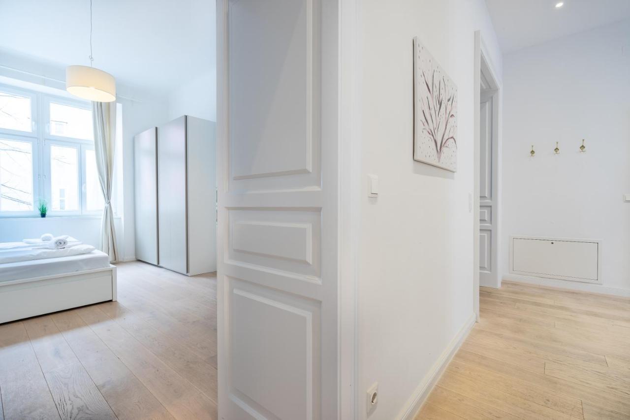 Modernes Apartment Im Charmanten Cottage Viertel Wina Bagian luar foto